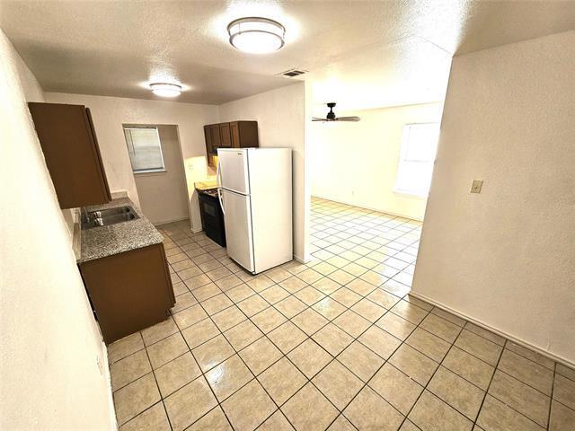 Photo - 2837 Avenue J