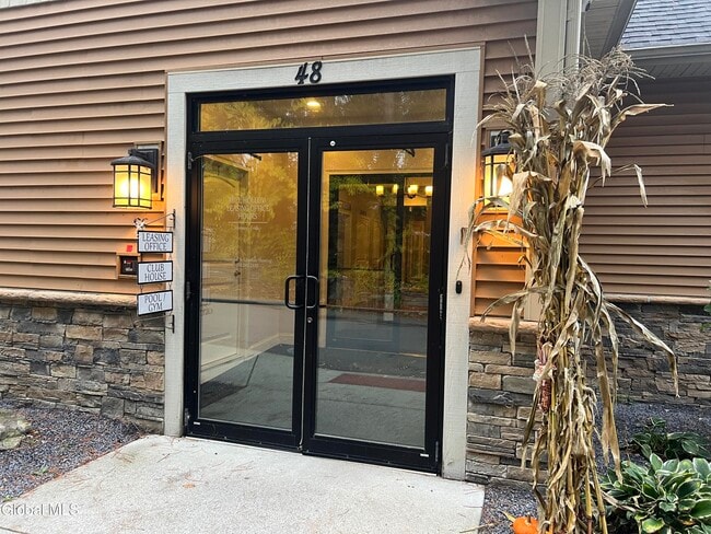 Photo - 48 Bavarian Wy Unit 97