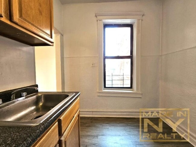Photo - 1 bedroom in ASTORIA NY 11103 Unit F6