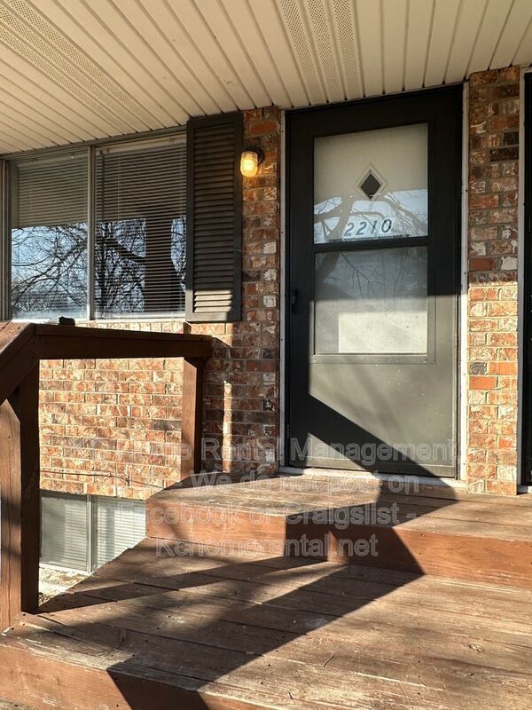 Photo - 2210 NE 77th St