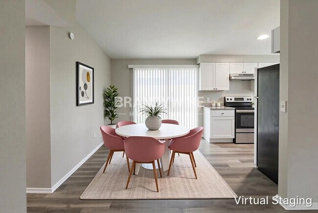 1206 E Camellia Dr