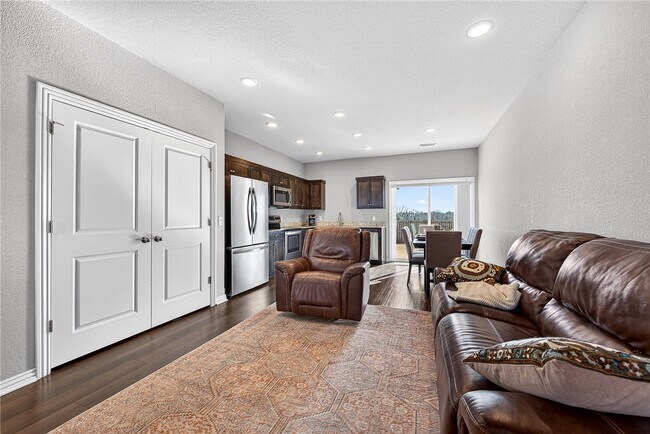 Photo - 1220 Moonrise St