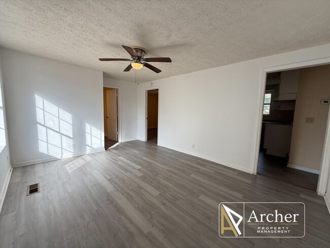 Photo - 98 Dougherty St