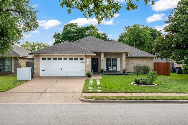 Photo - 505 Eaglecreek Dr