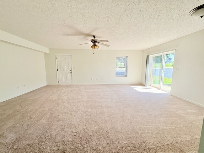 Photo - 24 Rosette Ln