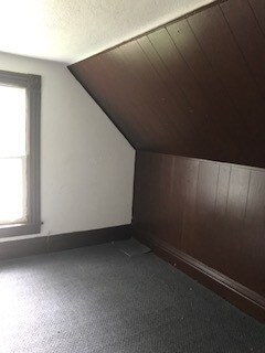 Photo - Vermont & W 4th