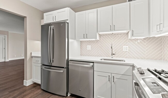 Algunas viviendas seleccionadas cuentan con cocinas/baños renovados.