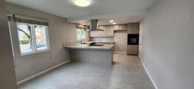 Kitchen/Dining Room 20'x 13' - 1100 Opal St Unit A