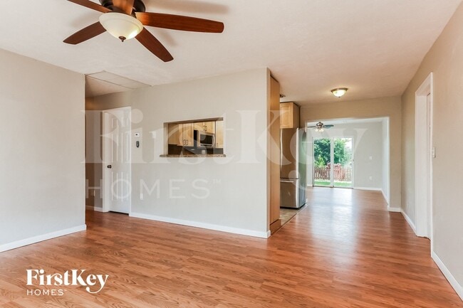 Photo - 4310 SW 24th St