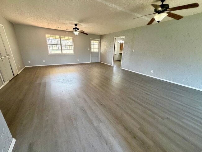 Photo - 15604 Gaddy Rd