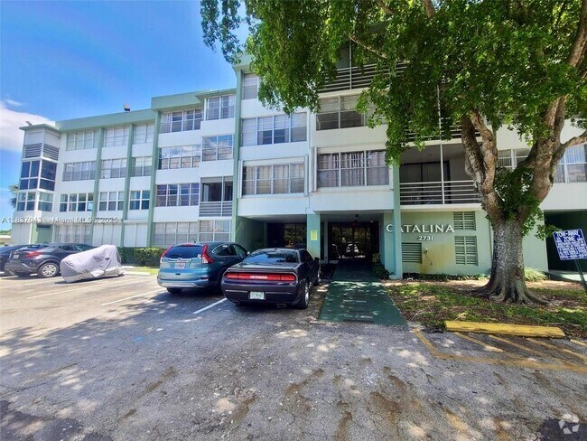 Building Photo - 2731 Taft St Unit 102 Rental