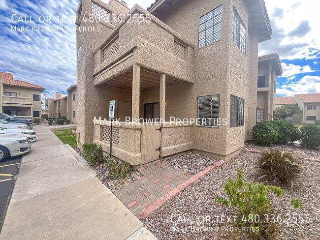 Photo - 930 N Mesa Dr
