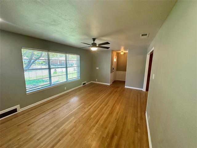 Photo - 1011 Aileen St