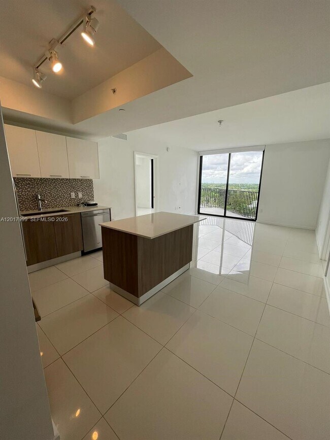 Photo - 5300 Paseo Blvd Unidad 604