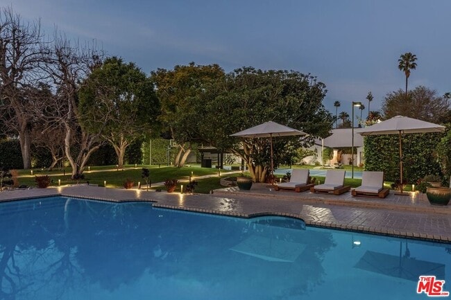 624 N Beverly Dr