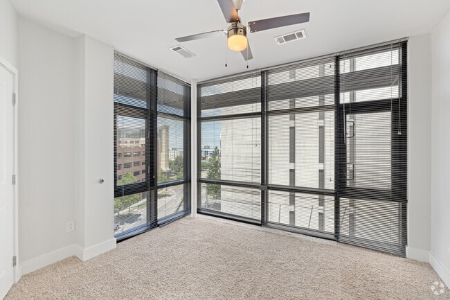 2 HAB - 2 BAÑO - Attain Downtown