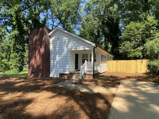 Photo - 500 Carolyn Dr House