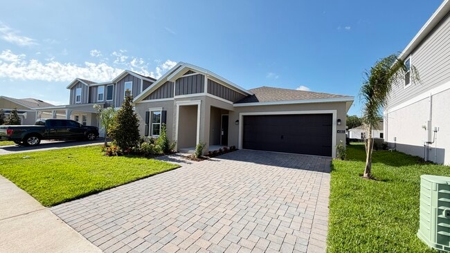 Building Photo - 4585 Golden Knight Blvd