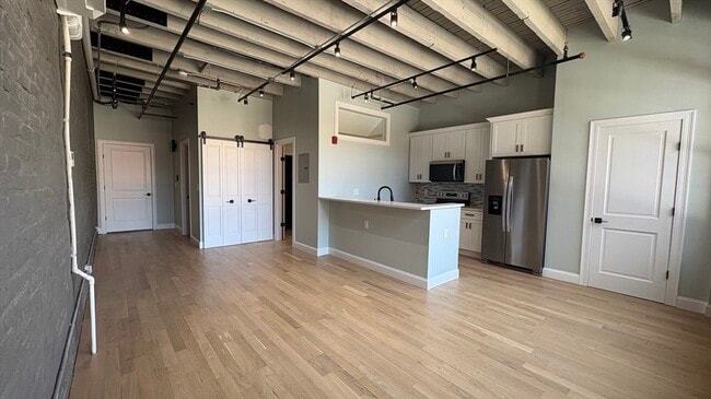Building Photo - 199 Market St Unit 2