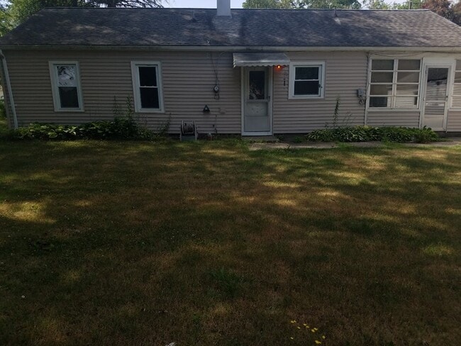 Photo - 328 Falcon Rd