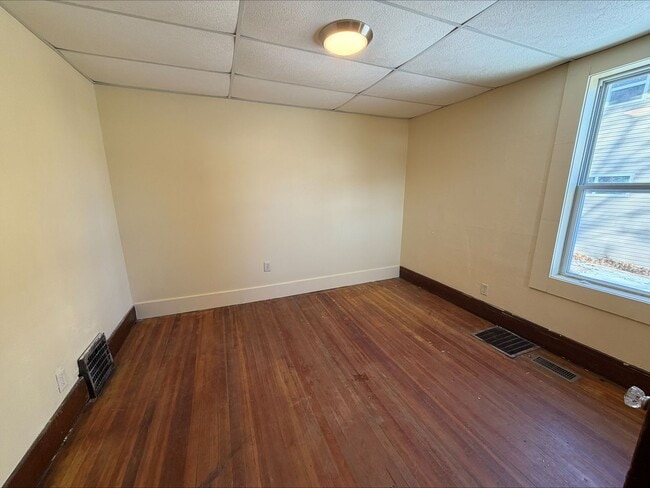 Photo - 2 bed 1 bath House for rent!