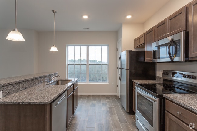 Kitchen - The Residences at River Place