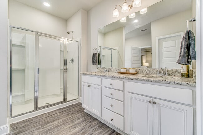 Baño principal - 3618 Hawks Landing Cir
