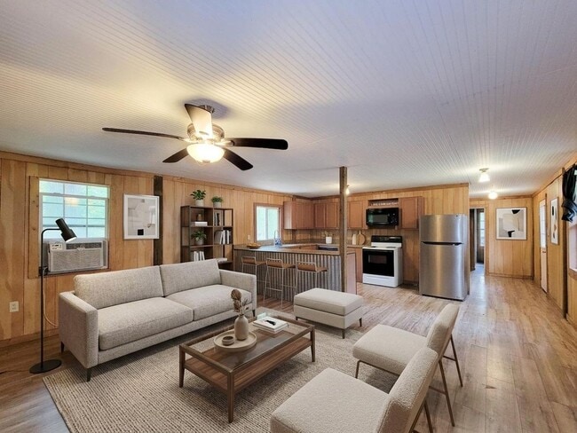 Photo - 20284 Forest Woods Ln