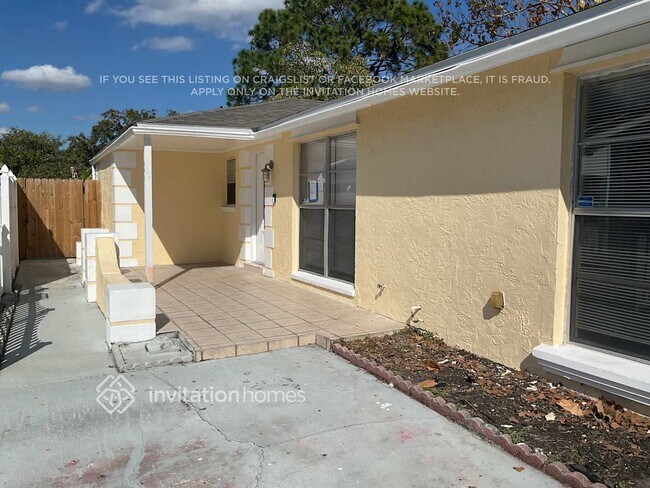 Building Photo - 6401 Bali Ct