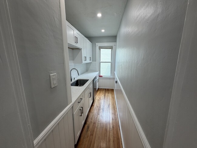 Photo - 72 Everard St Unit 2