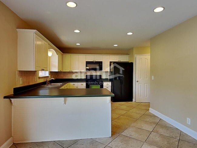Photo - 1068 Blairfield Dr