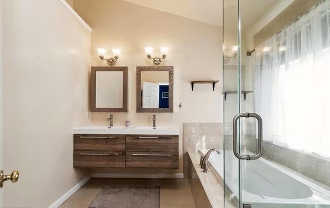 Primary Bathroom - 47603 Comer Sq