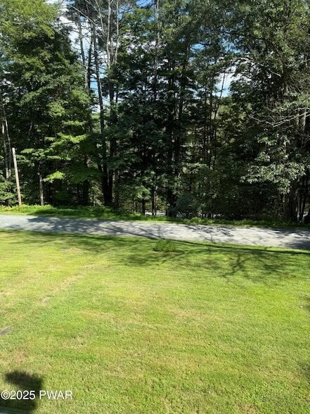 Photo - 462 Engvaldsen Rd