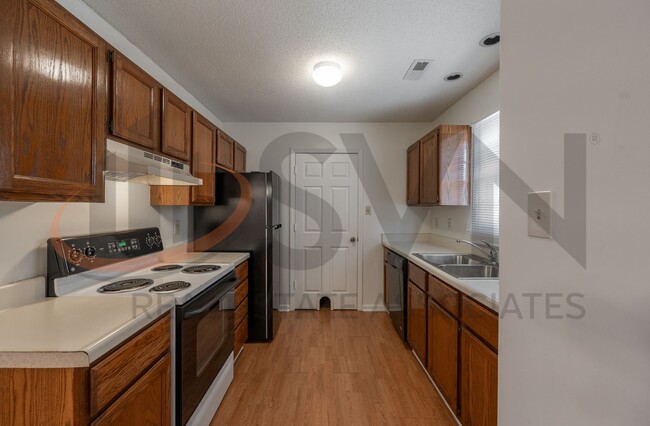 Photo - *OFFERING ONE MONTH FREE PROMOTION* 1 Bed / 1 Bath North Durham Townhome