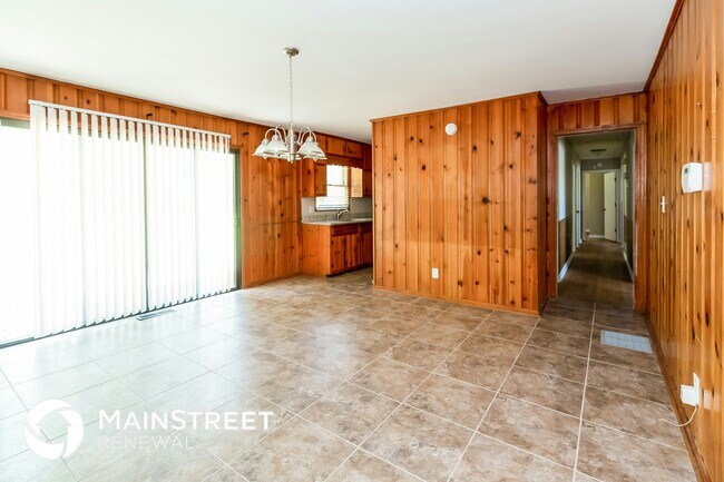 Photo - 6120 Longino Dr