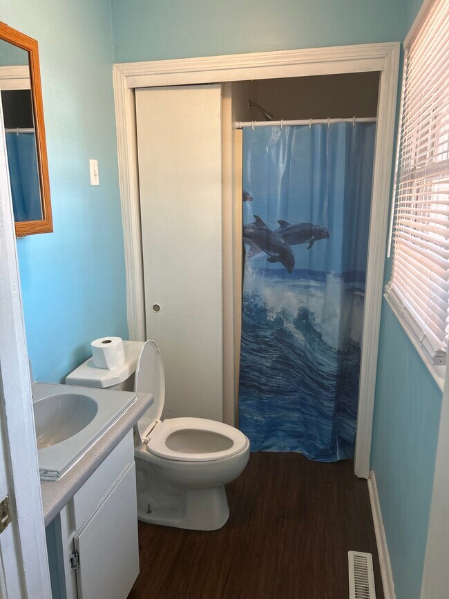 Photo - 717 Dogwood Ln