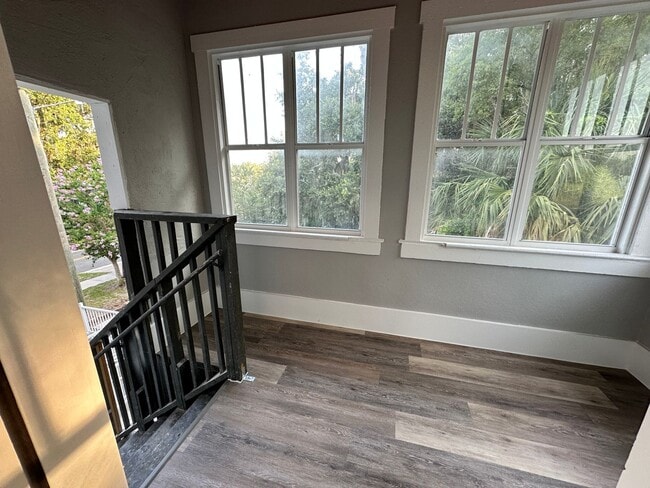 Photo - Newly Renovated 1 Bed 1 Bath Leesburg Unit D