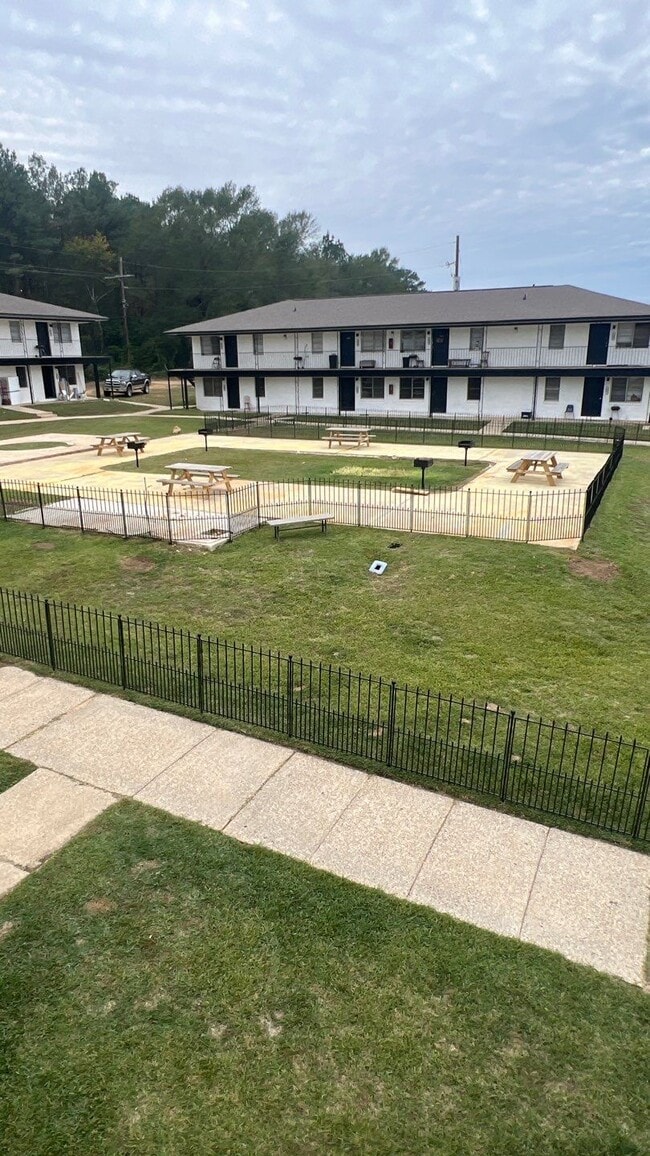 Photo - 280 Central Ave