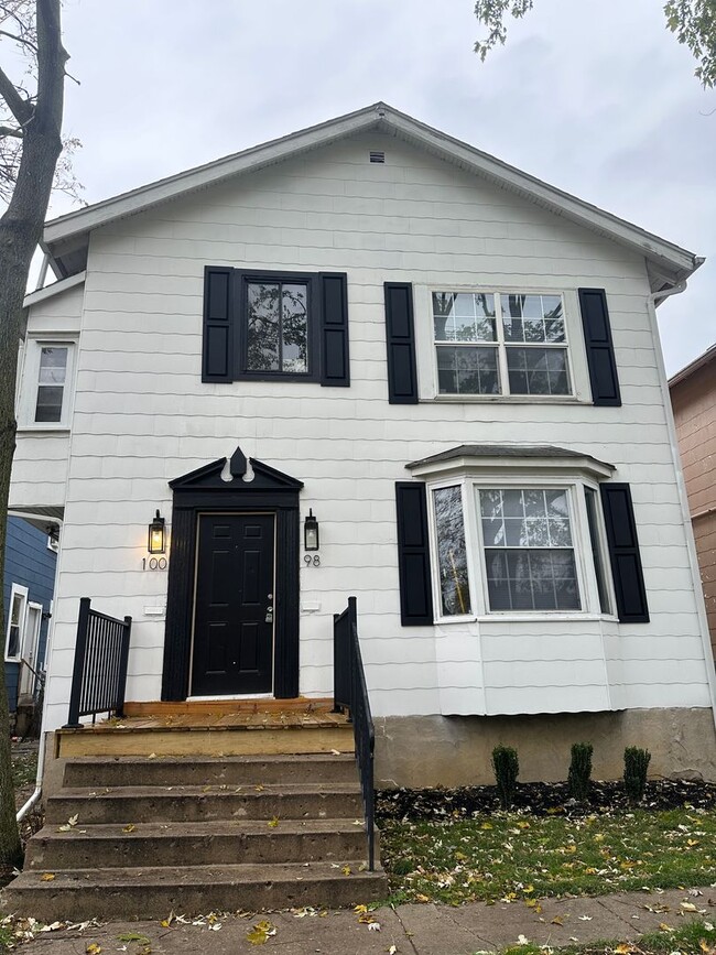 Building Photo - 98-100 N Hague Ave Unit 100