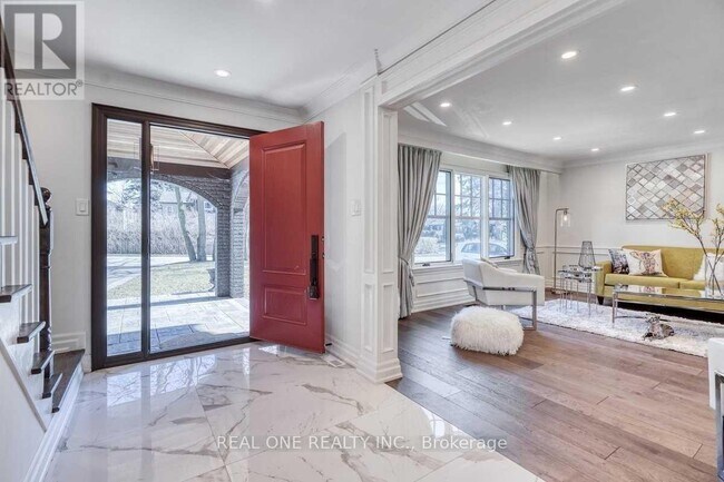 Photo - 271 Lawson St