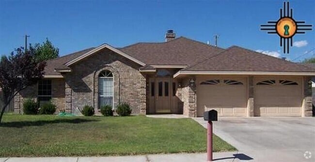 Building Photo - RENTAL Fully Furnished 4 bedroom home