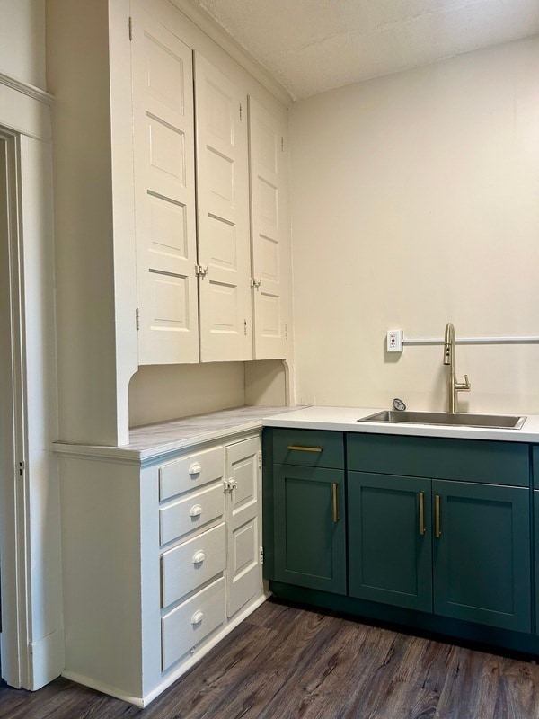 Building Photo - 2750 Broadway Ave Unit 4 Rental