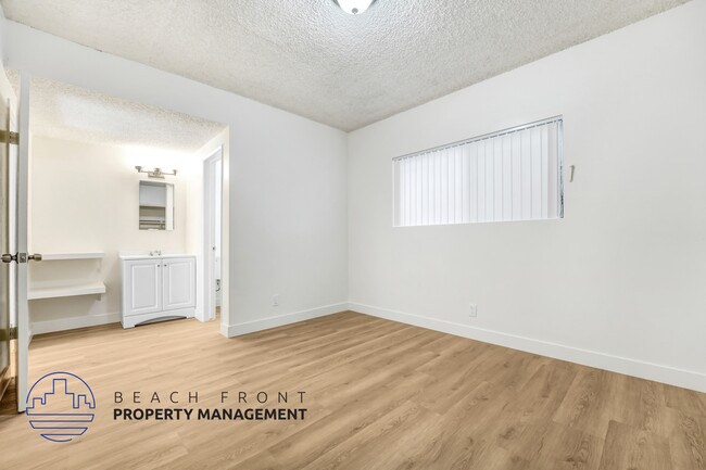 Photo - 6352 Cedar Street