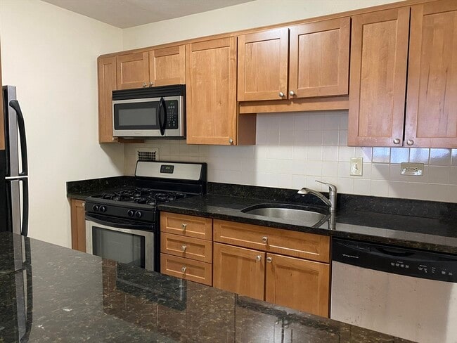 Photo - 8 Whittier Pl Unidad 5F