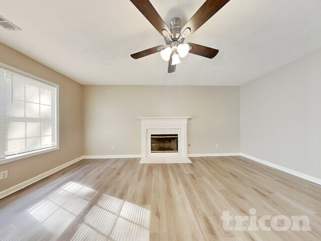 Photo - 75 Christopher Dr