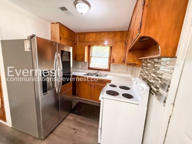 Photo - 730 82nd Pl S