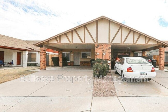 Photo - 3229 E Crescent Ave