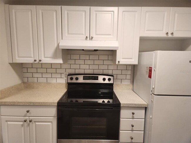 Photo - 850 S Tamiami Trl Unit 401