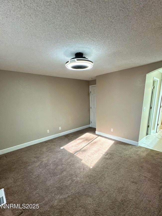 Photo - 1725 Catham Ln