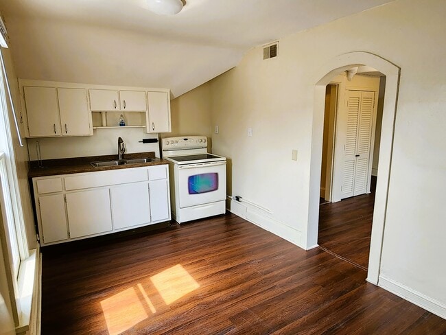 Cocina - 419 Olmstead St Unidad 2